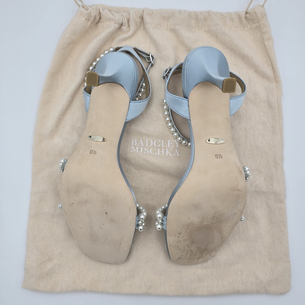 Badgley Mischka Flame Pearl Kitten Heel Sandals, Mist Blue Satin, Women's Sz 9.5 - Picture 14 of 16